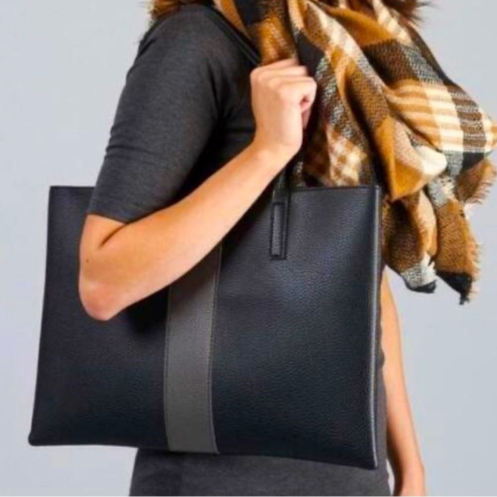Vince Camuto Luck Black Pebbled Vegan Leather Tote - Picture 11 of 11